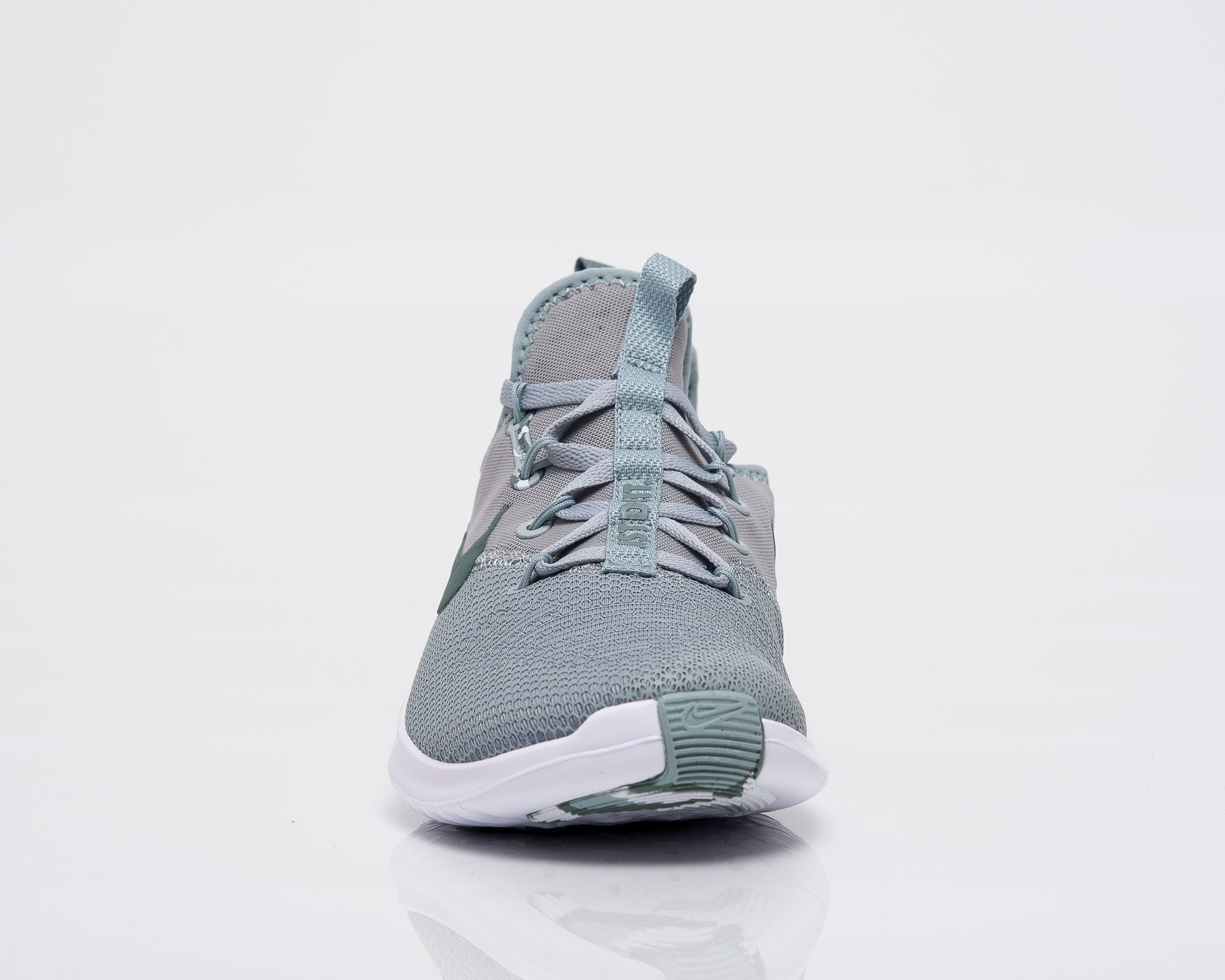 Nike Wmns Free TR8 AMP AA1209 002 Balta SIL