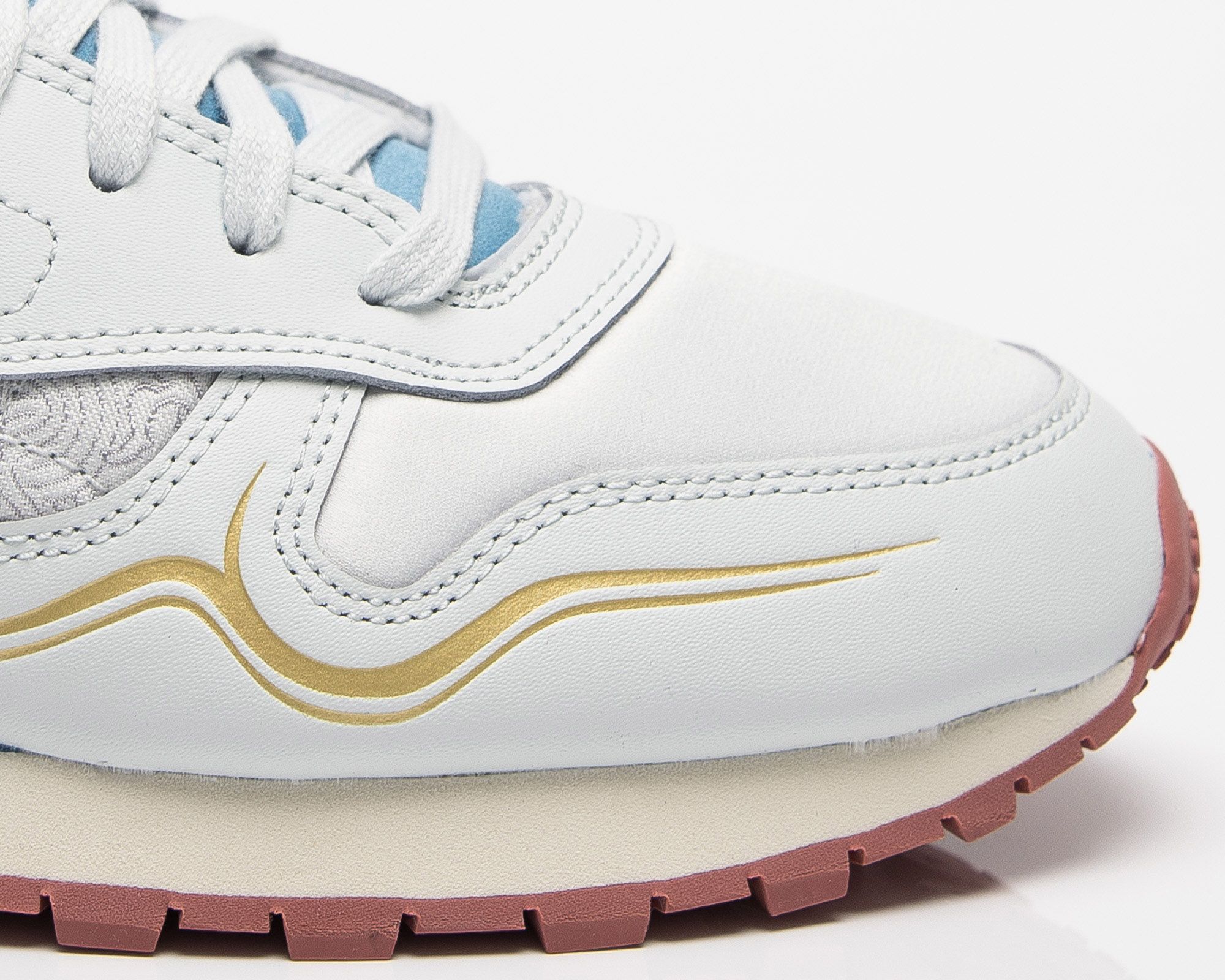 Reebok x Street Fighter Classic Leather GZ9544 Balta SIL