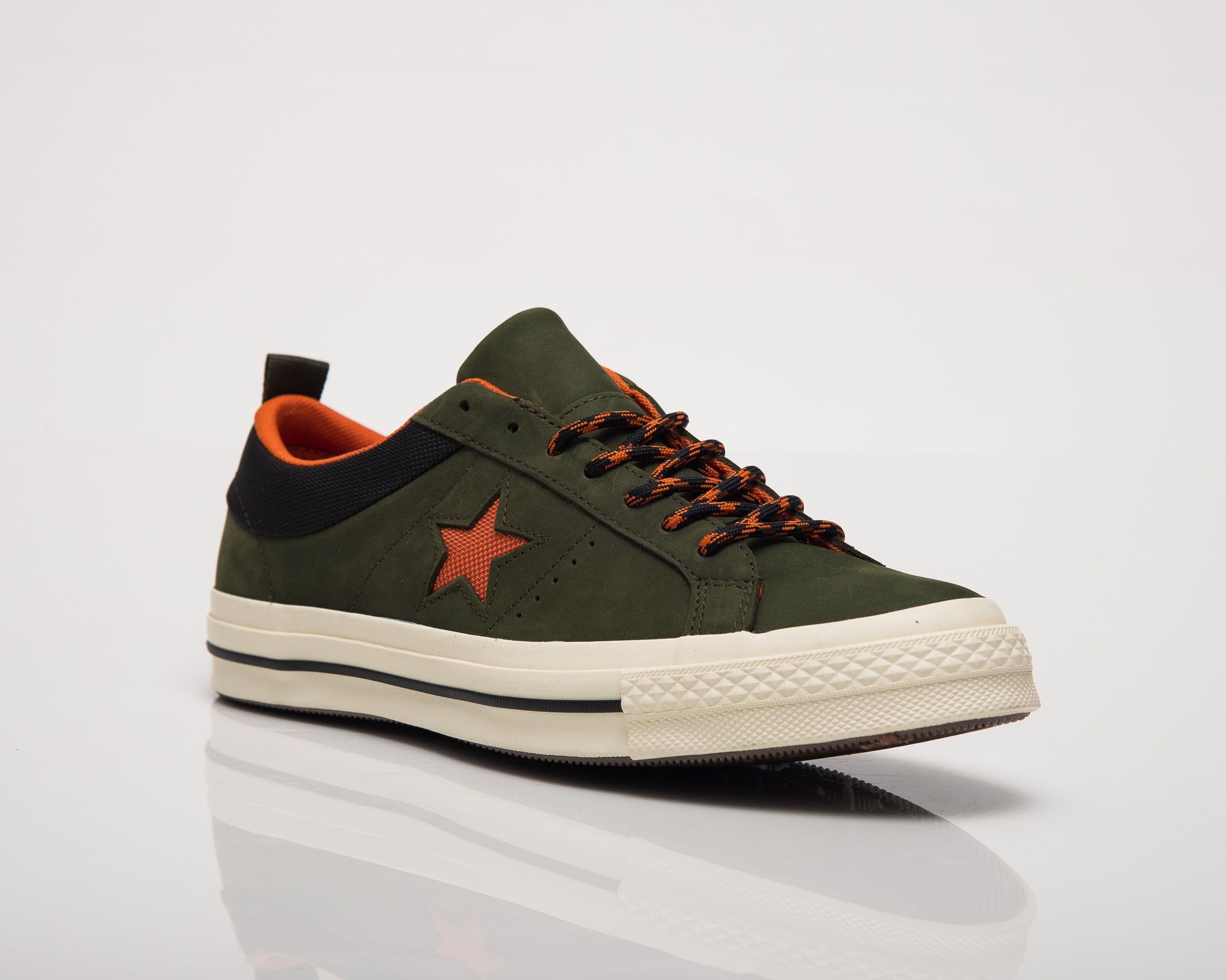 Converse One Star OX Sierra Leather Low Top 162544C SIL