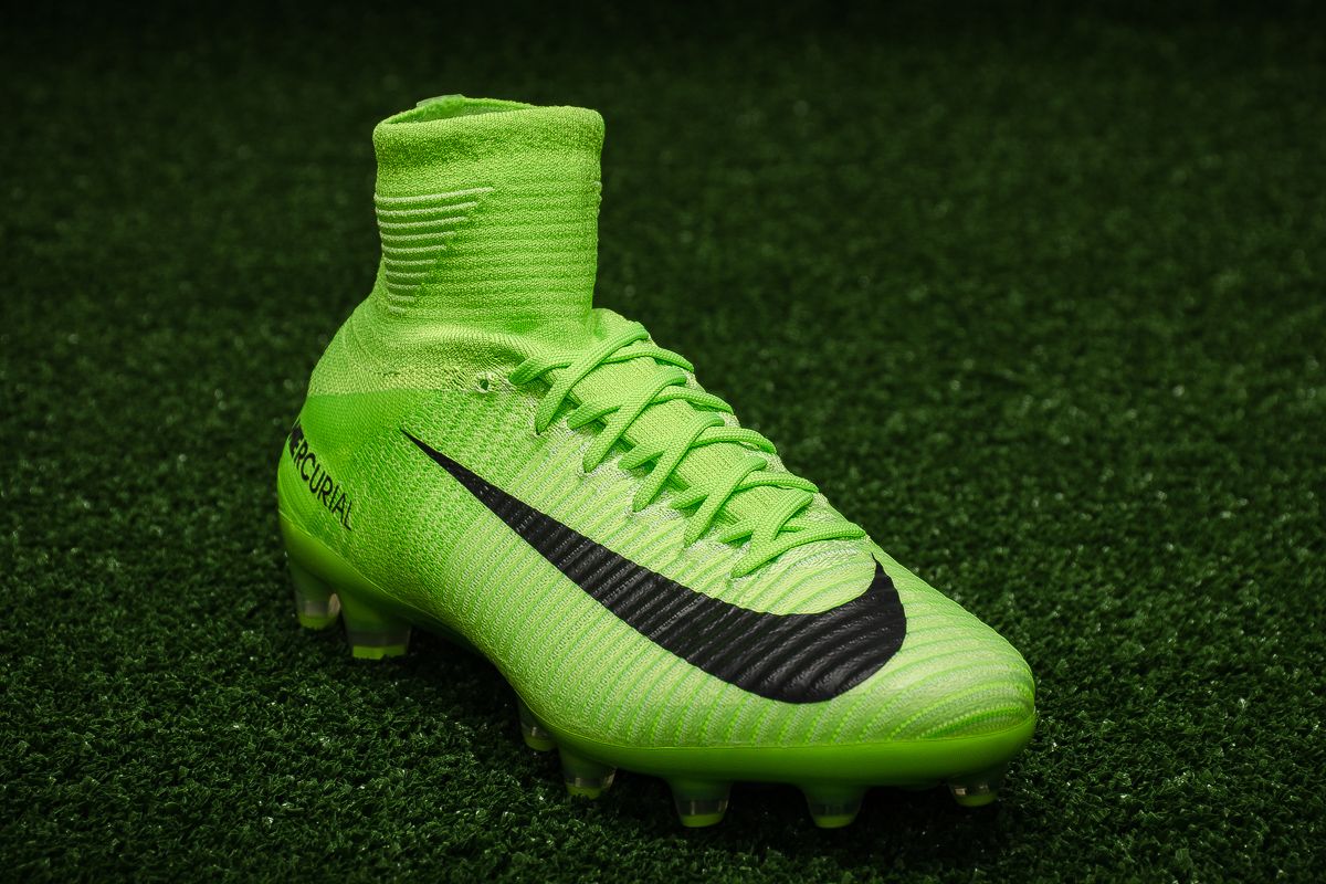 Nike Mercurial Superfly V AG-PRO Total Crimson/Volt/Black