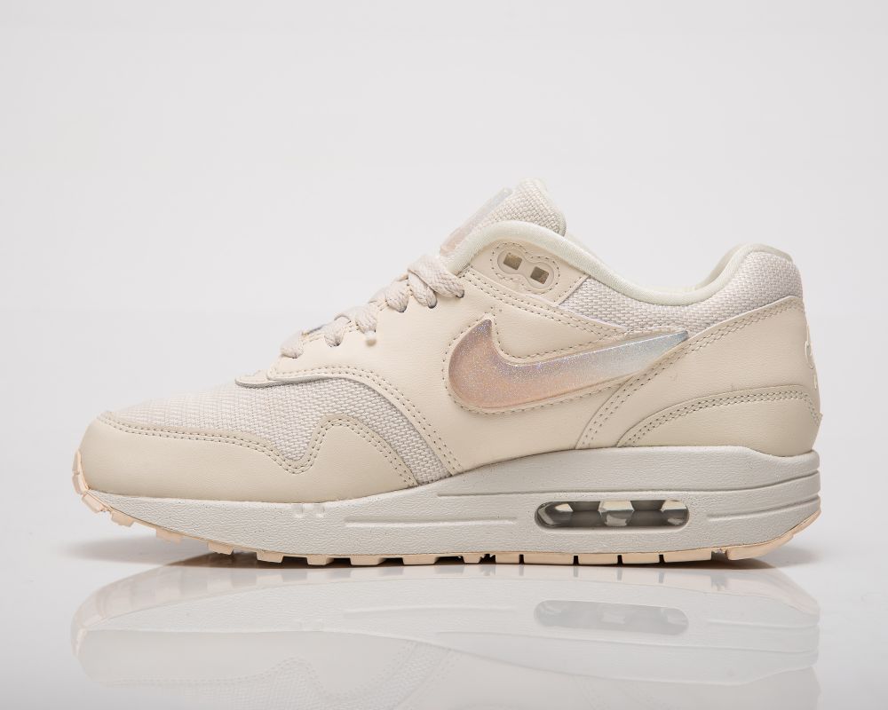 Wmns nike air max 1 jewel swoosh cheap