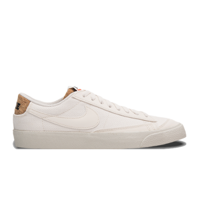 Laisvalaikio Batai Kolekcijos Nike Blazer Low '77 Premium DV7231-001 Balta