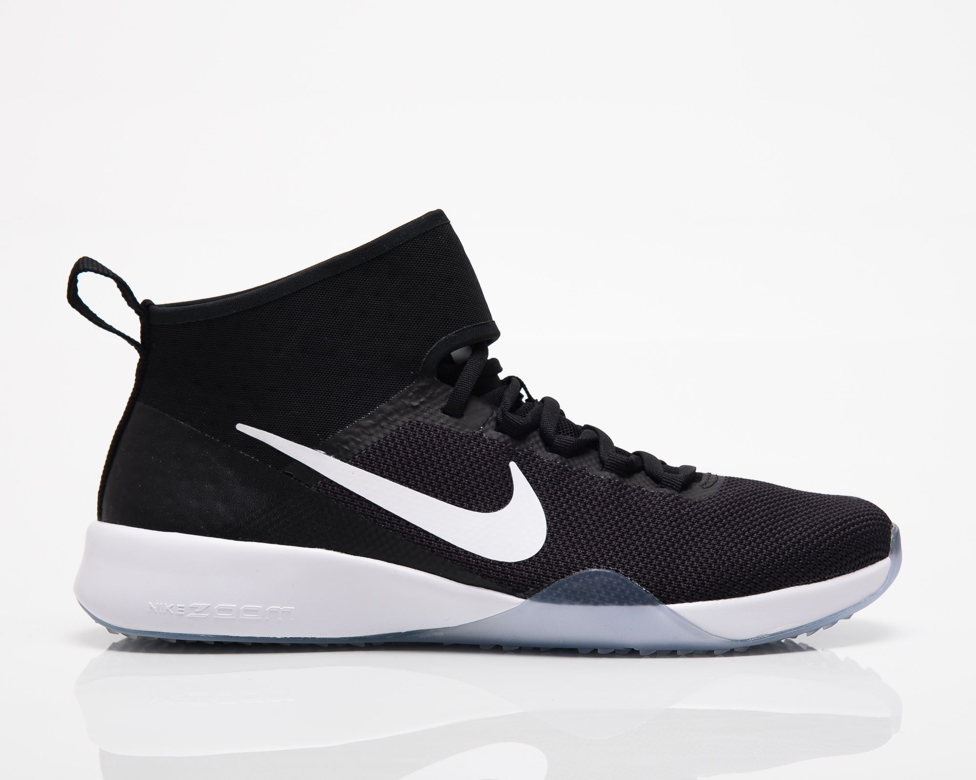 nike zoom strong 2